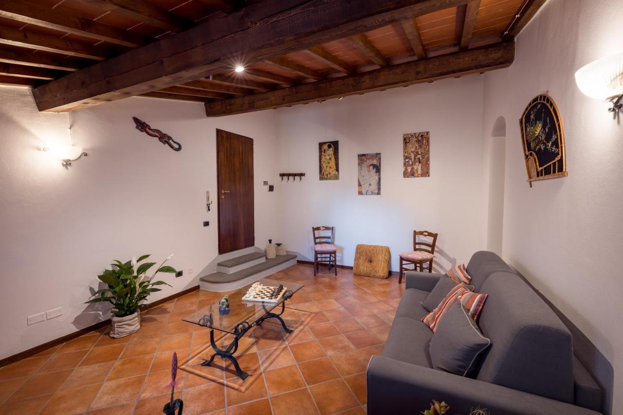 Tognazzi Casa Vacanze - Casa Vico Zambra Exteriör bild